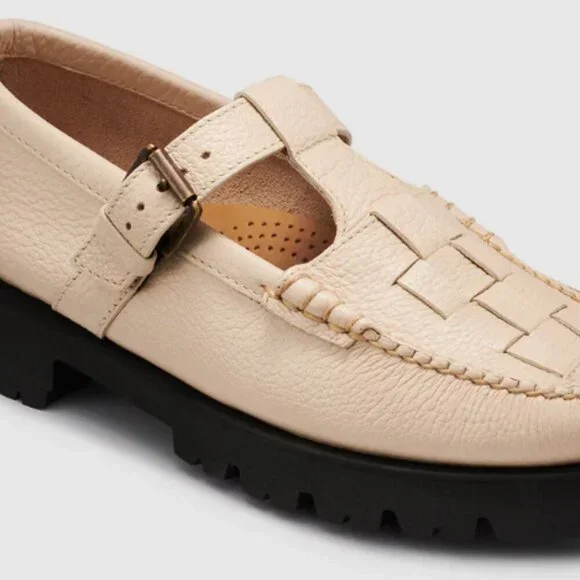 G.H. Bass & Co. Cream Loafers - Picture 2 of 6